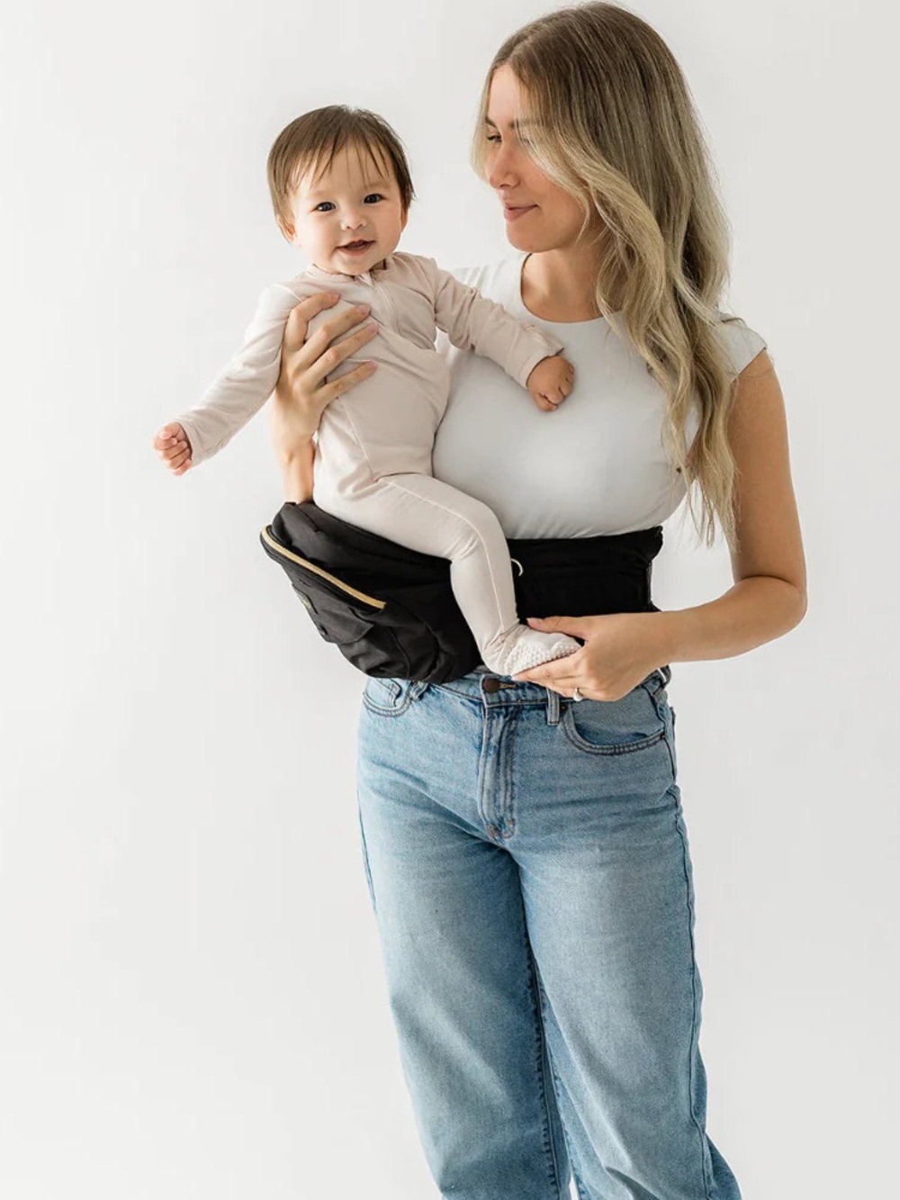The Tushbaby™ Hip Carrier Black - NEVER WORN